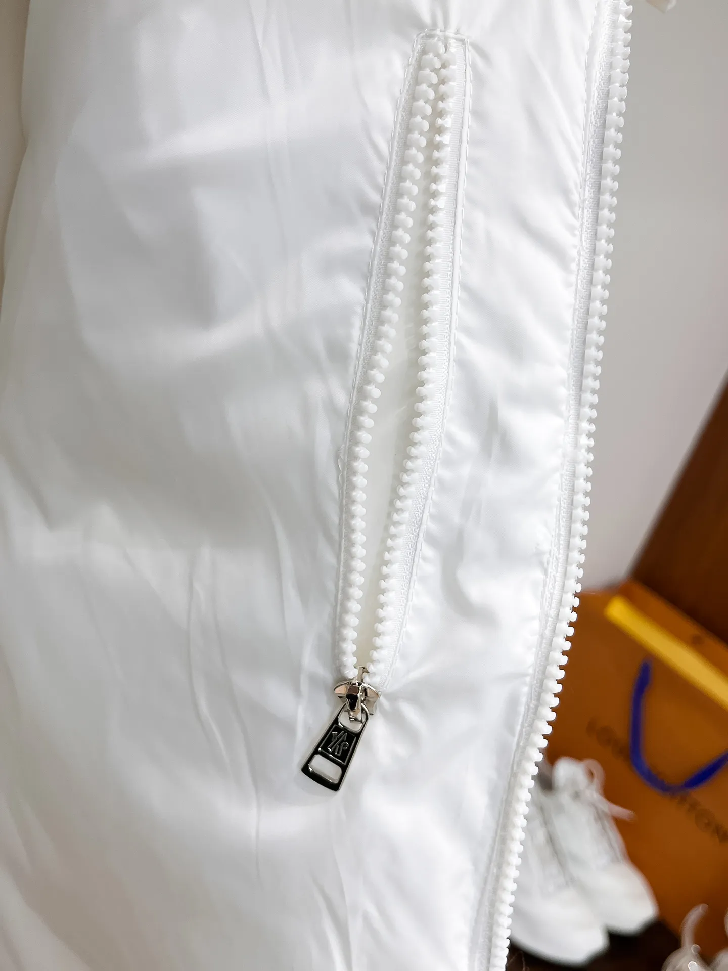 2026 New Arrival 。 Premium ， 90 Classic Logo ， ， ，Lightweight ， ， ！ ， ！ ， ， ， 。 ， ， ， ， ， 。 ！ Same Style Series！Sizes：M-3XL